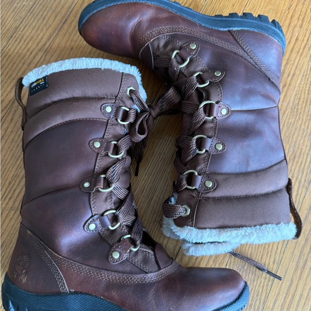 Timberland fleece lined snowboots